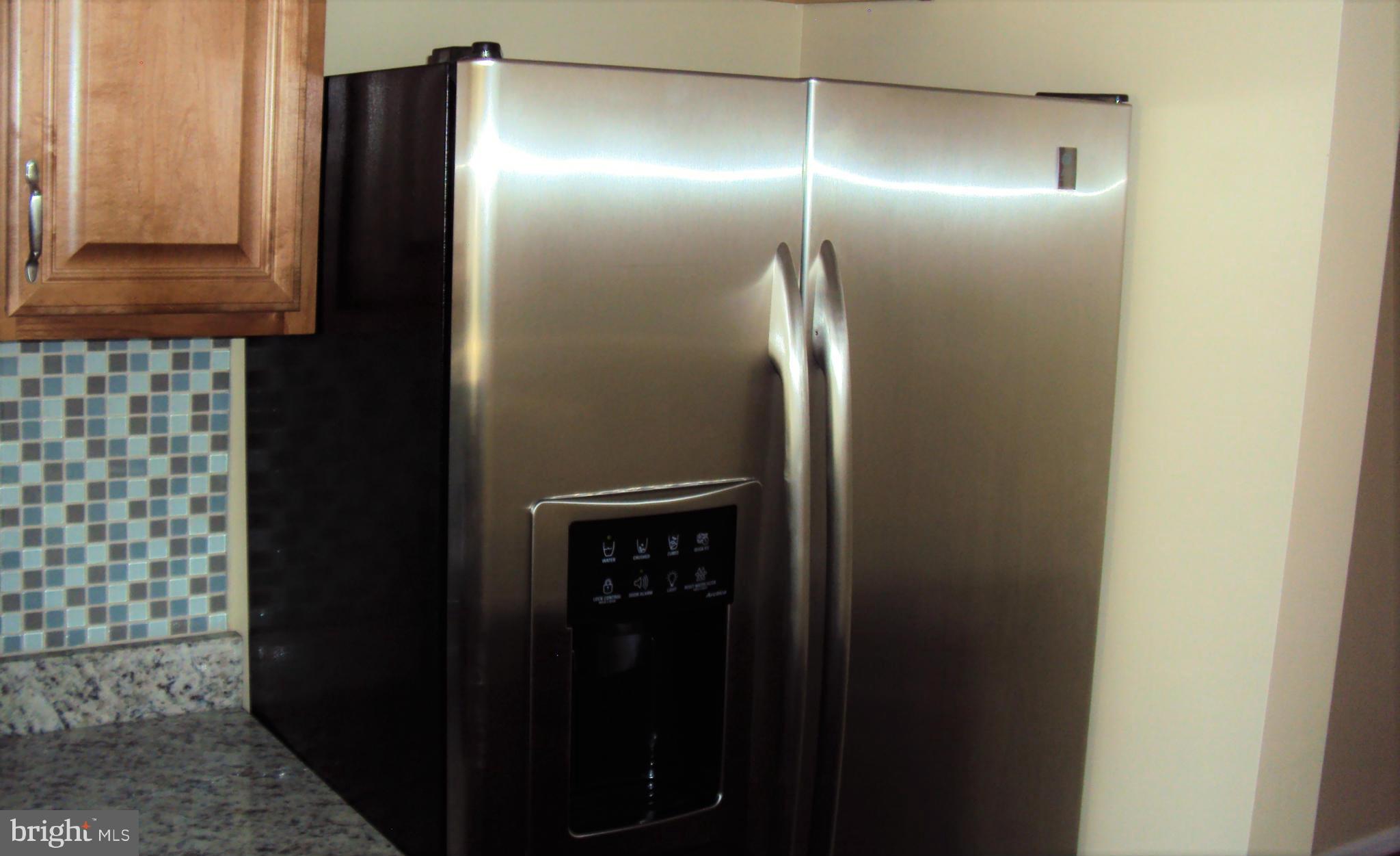 LONDON TOWNE - Residential