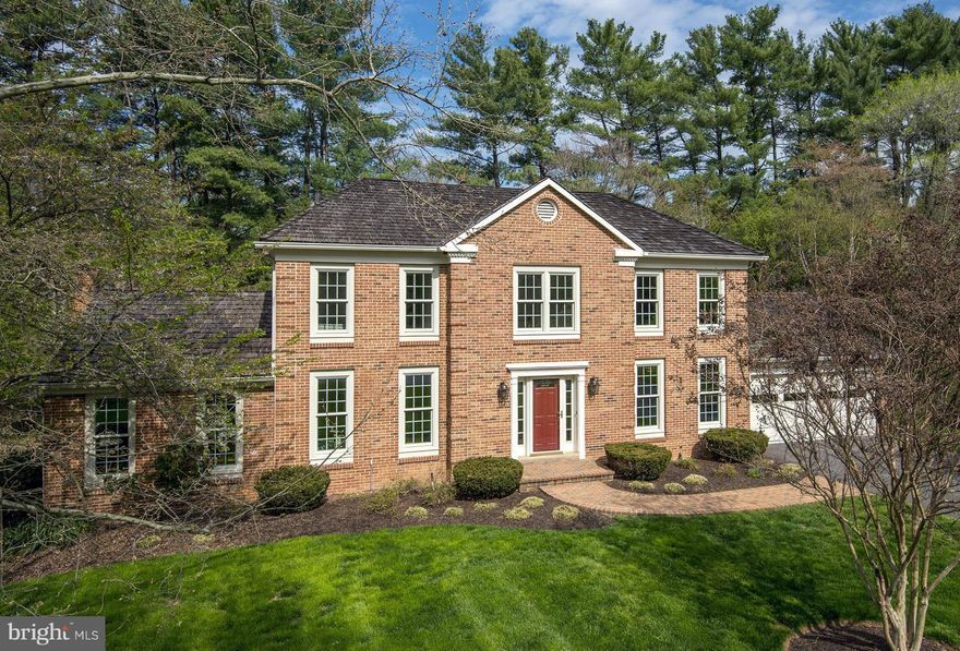 Renovated Colonial on cul-de-sac.  2 stop lights to DC, 1 stop light to GW Parkway, Great light and flow, HW floors, gourmet Kitchen with eating area, Entry Foyer, LR, DR, Family Room and Den on main level.  4 Bedrooms & 2 Baths on 2nd floor, Lower Level with Rec Room, Exercise Area, Storage Room and full Bathroom.  Deck, 2-car Garage and spacious private yard. Hunter Douglas Silhouette Shades.