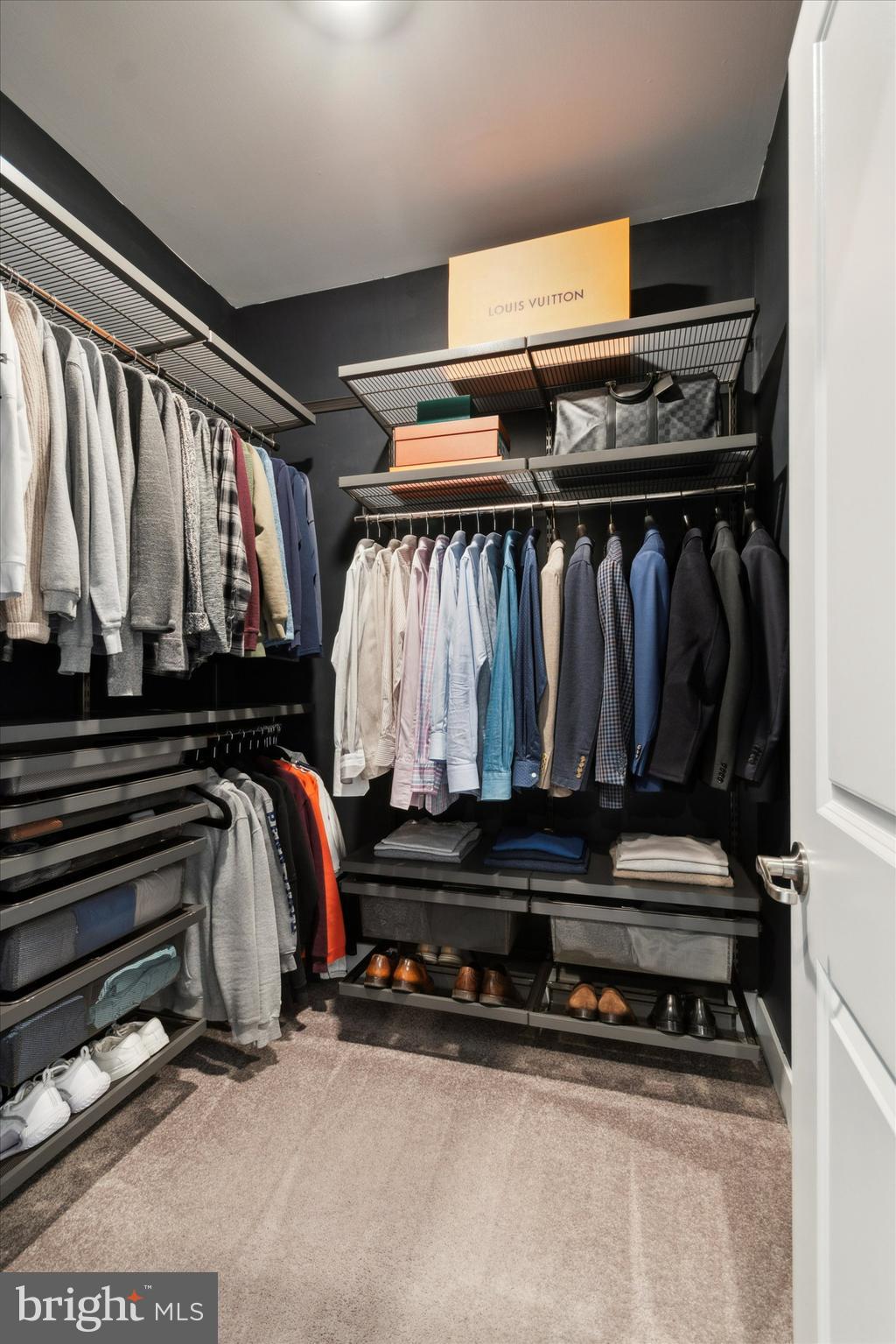 LOCHIEL FARM - Residential Lease