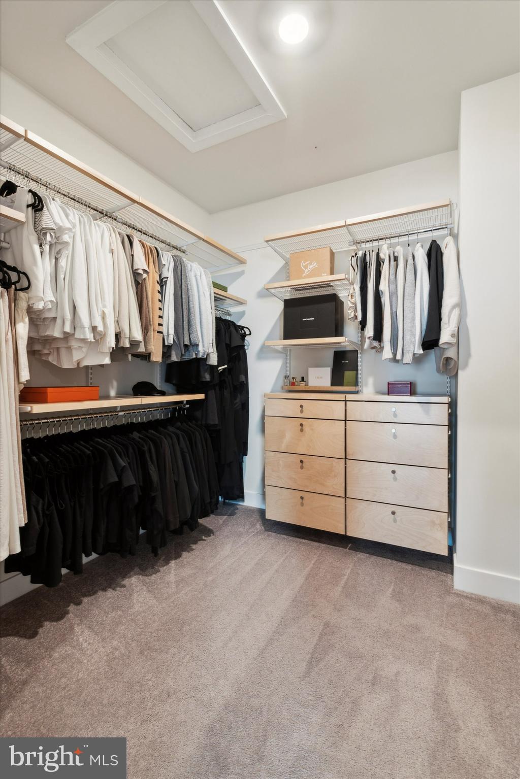 LOCHIEL FARM - Residential Lease