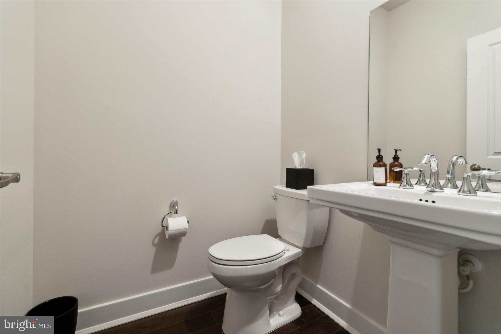 LOCHIEL FARM - Residential Lease