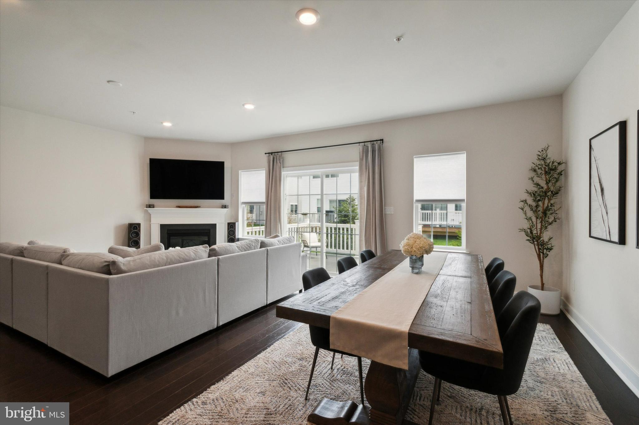 LOCHIEL FARM - Residential Lease