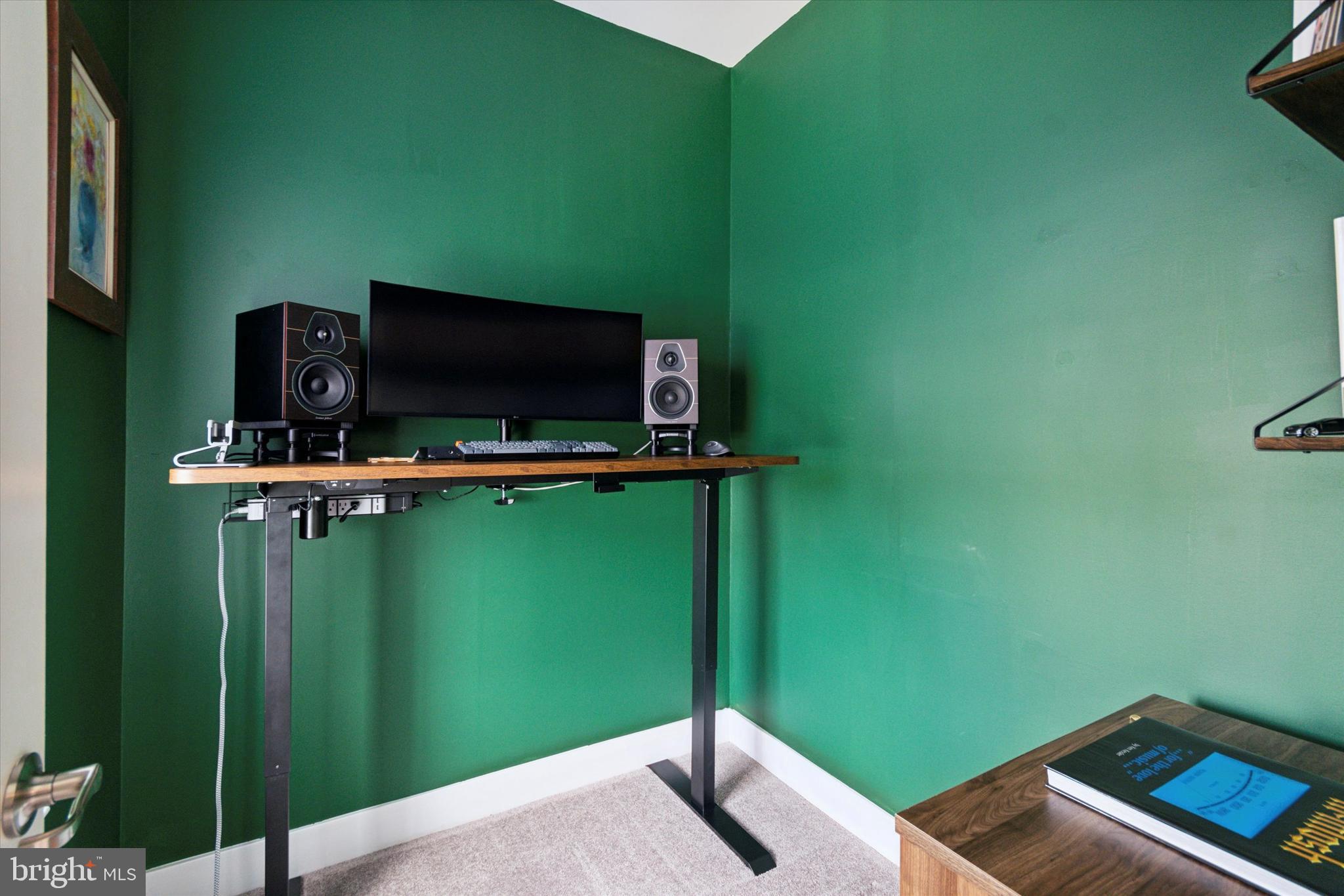 LOCHIEL FARM - Residential Lease