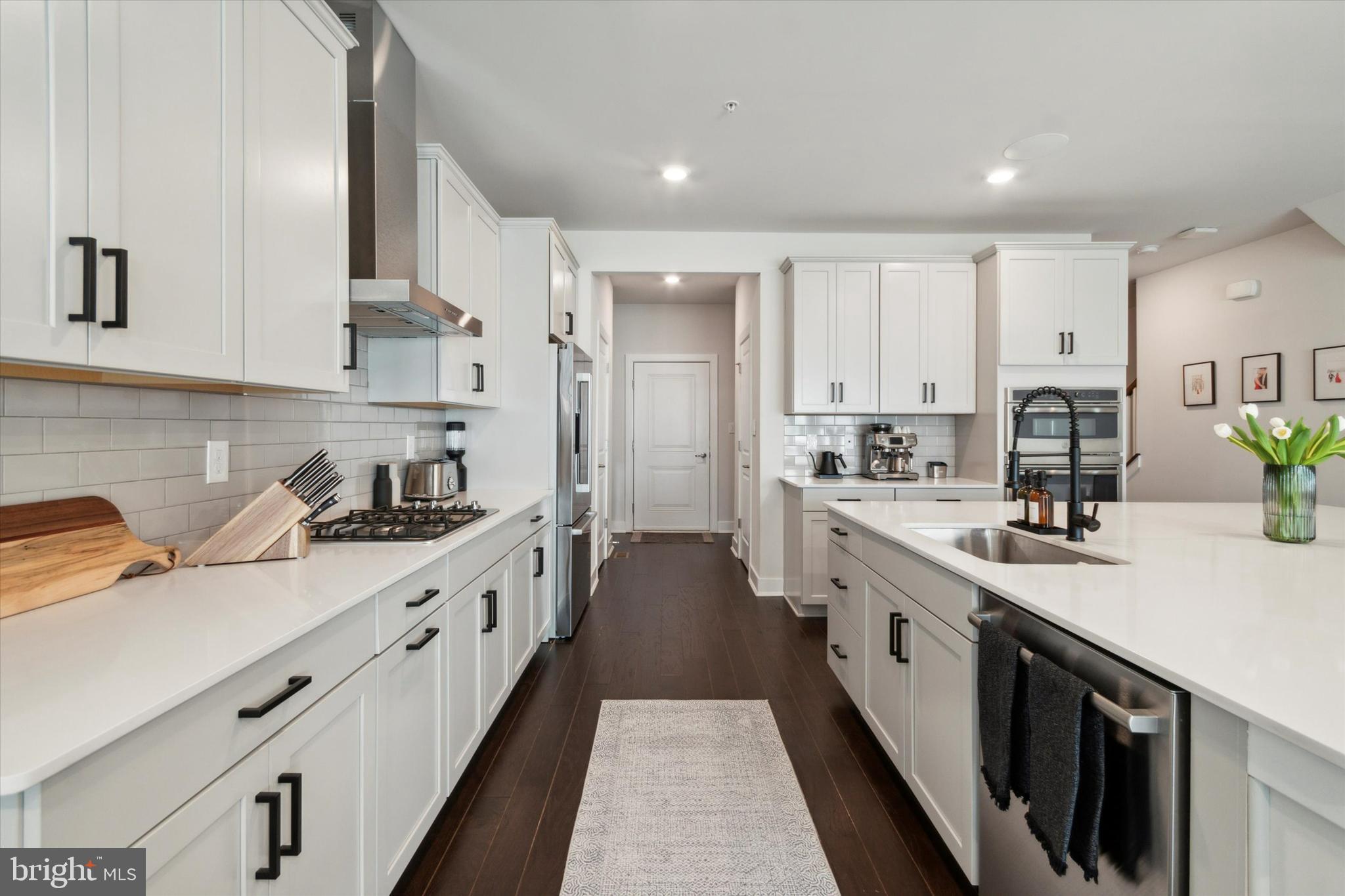 LOCHIEL FARM - Residential Lease