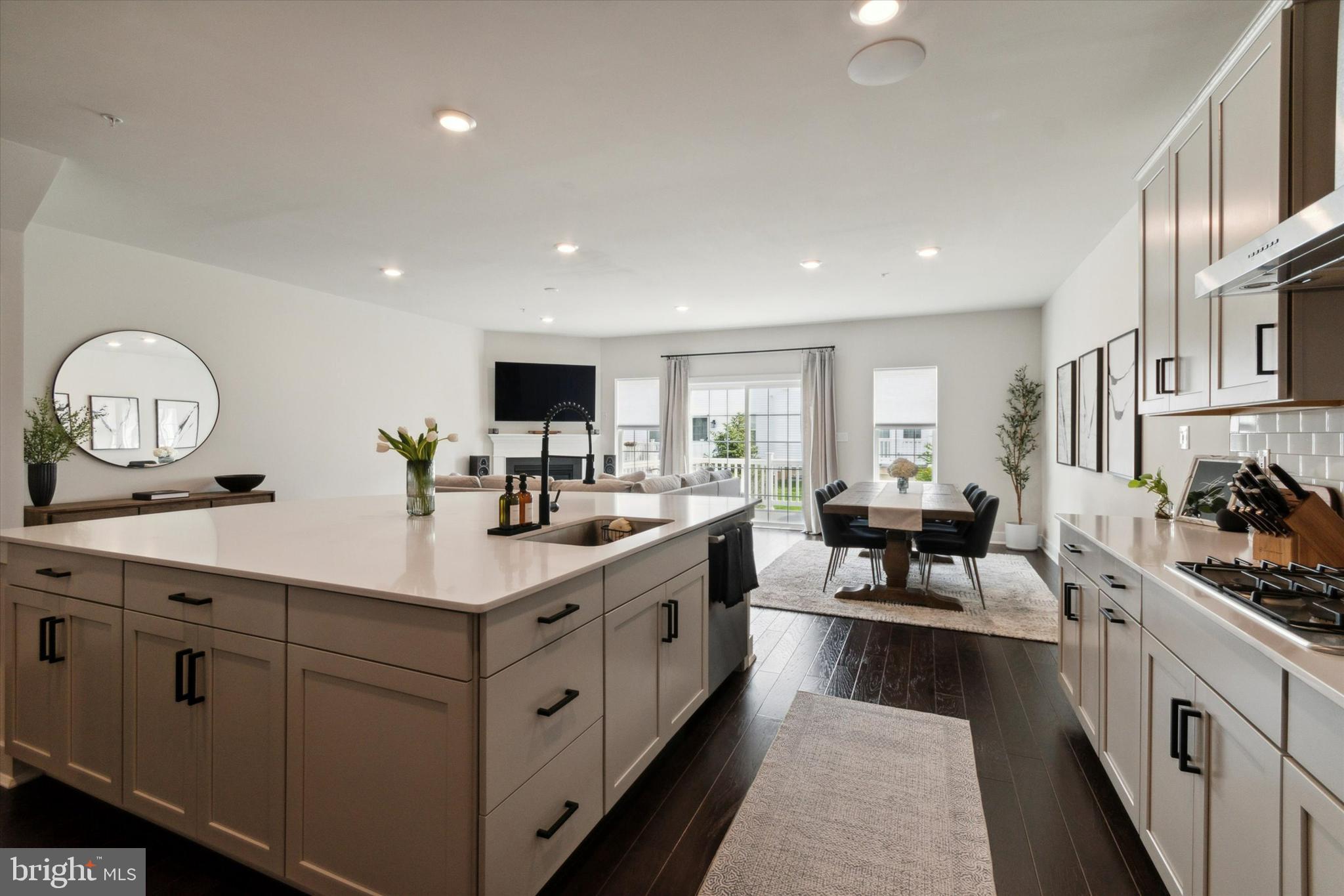 LOCHIEL FARM - Residential Lease