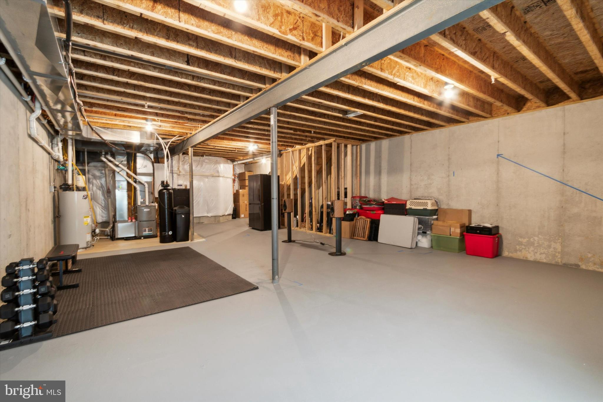 LOCHIEL FARM - Residential Lease