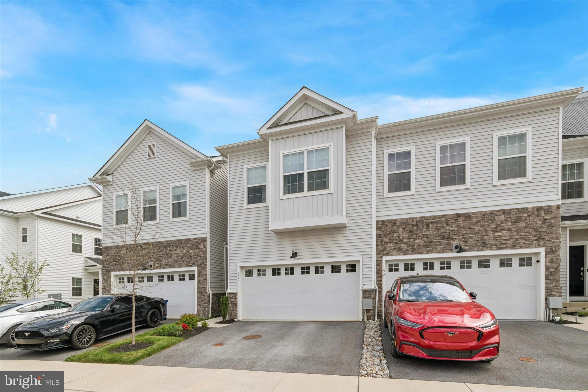 LOCHIEL FARM - Residential Lease