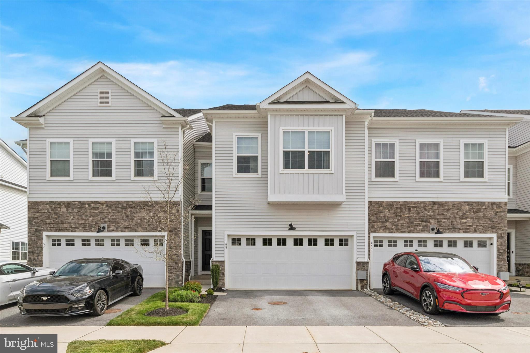 LOCHIEL FARM - Residential Lease