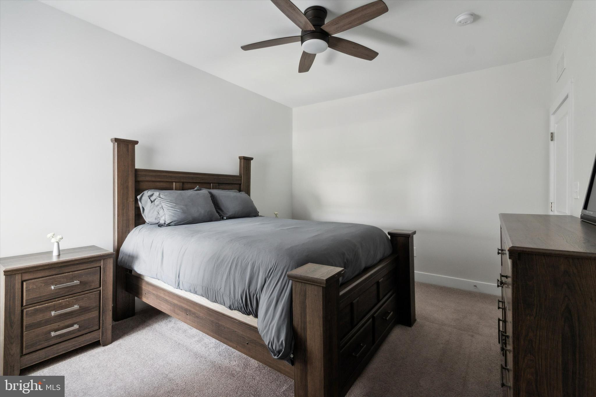 LOCHIEL FARM - Residential Lease