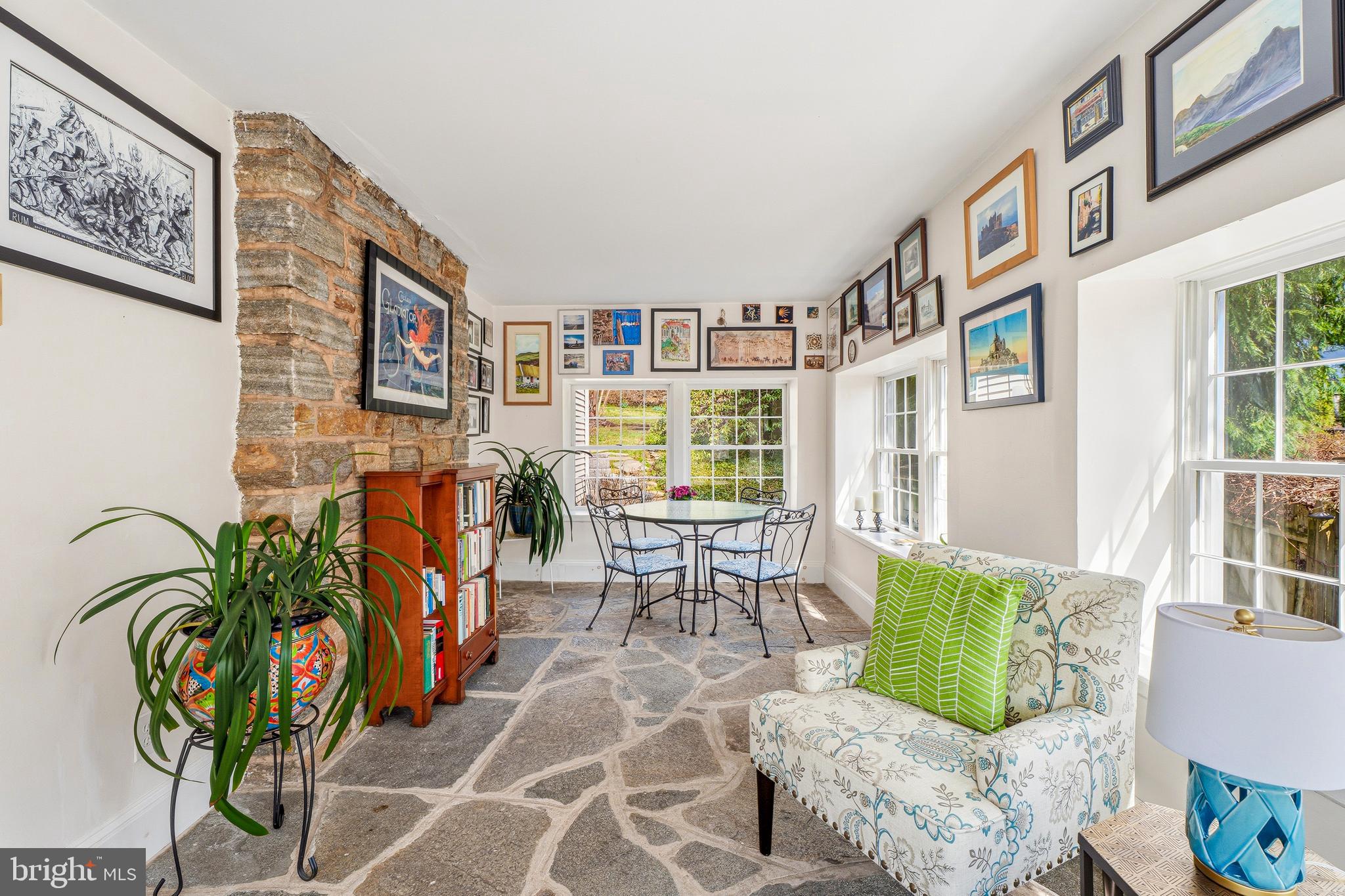 SOUTHLAND HILLS - Residential