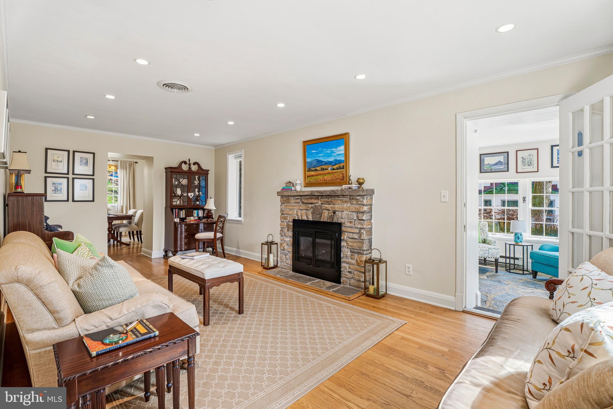 SOUTHLAND HILLS - Residential