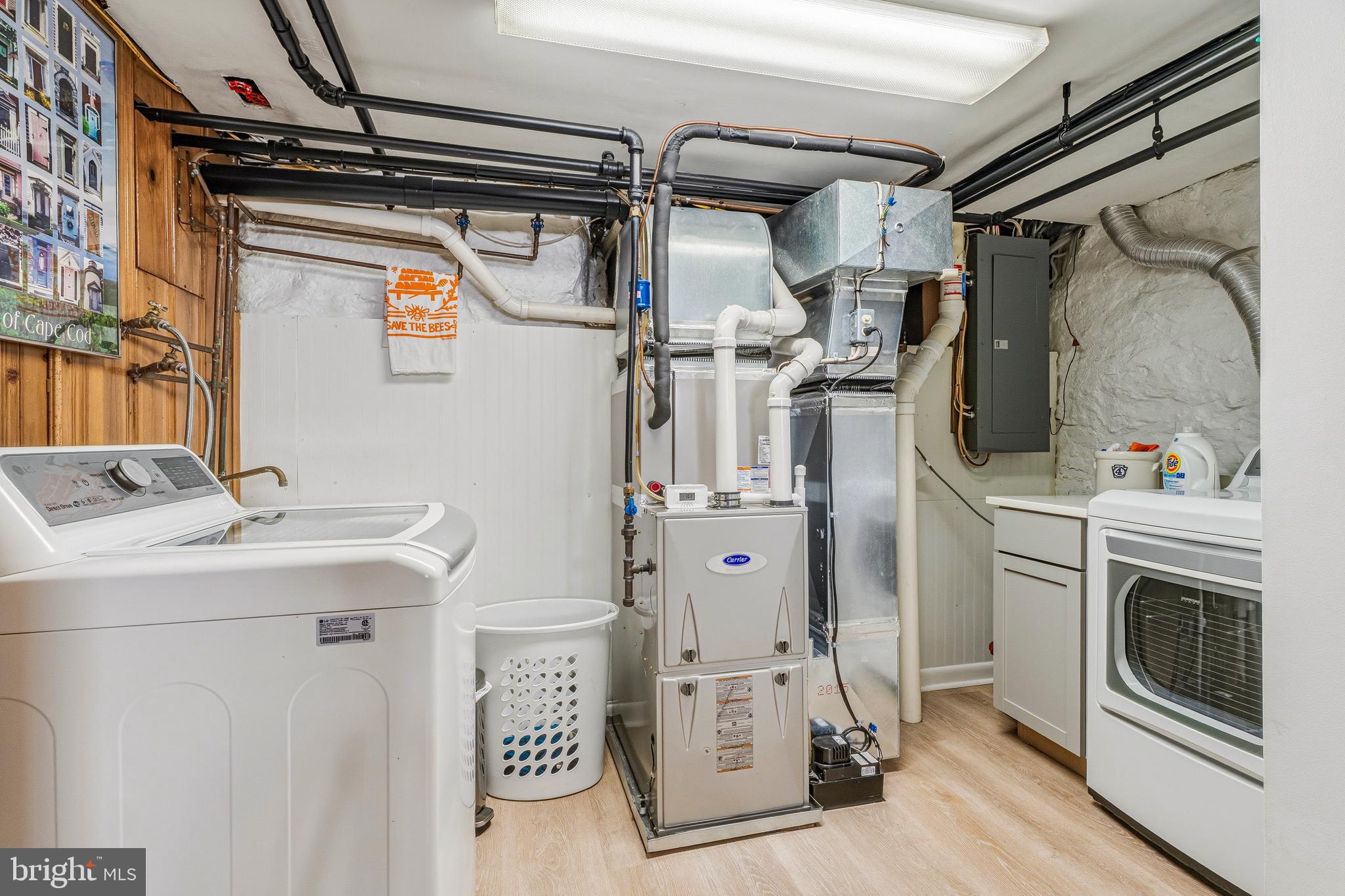 SOUTHLAND HILLS - Residential