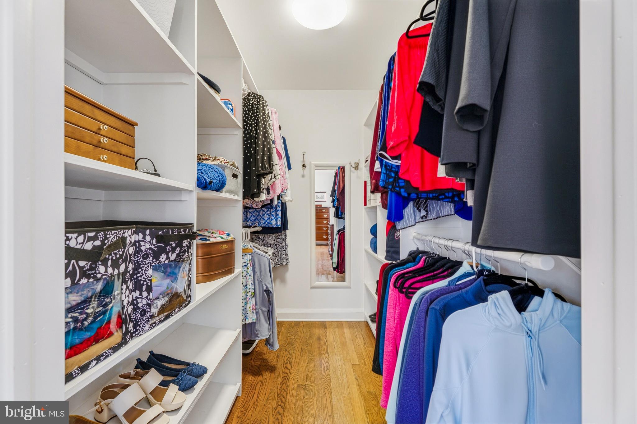 SOUTHLAND HILLS - Residential