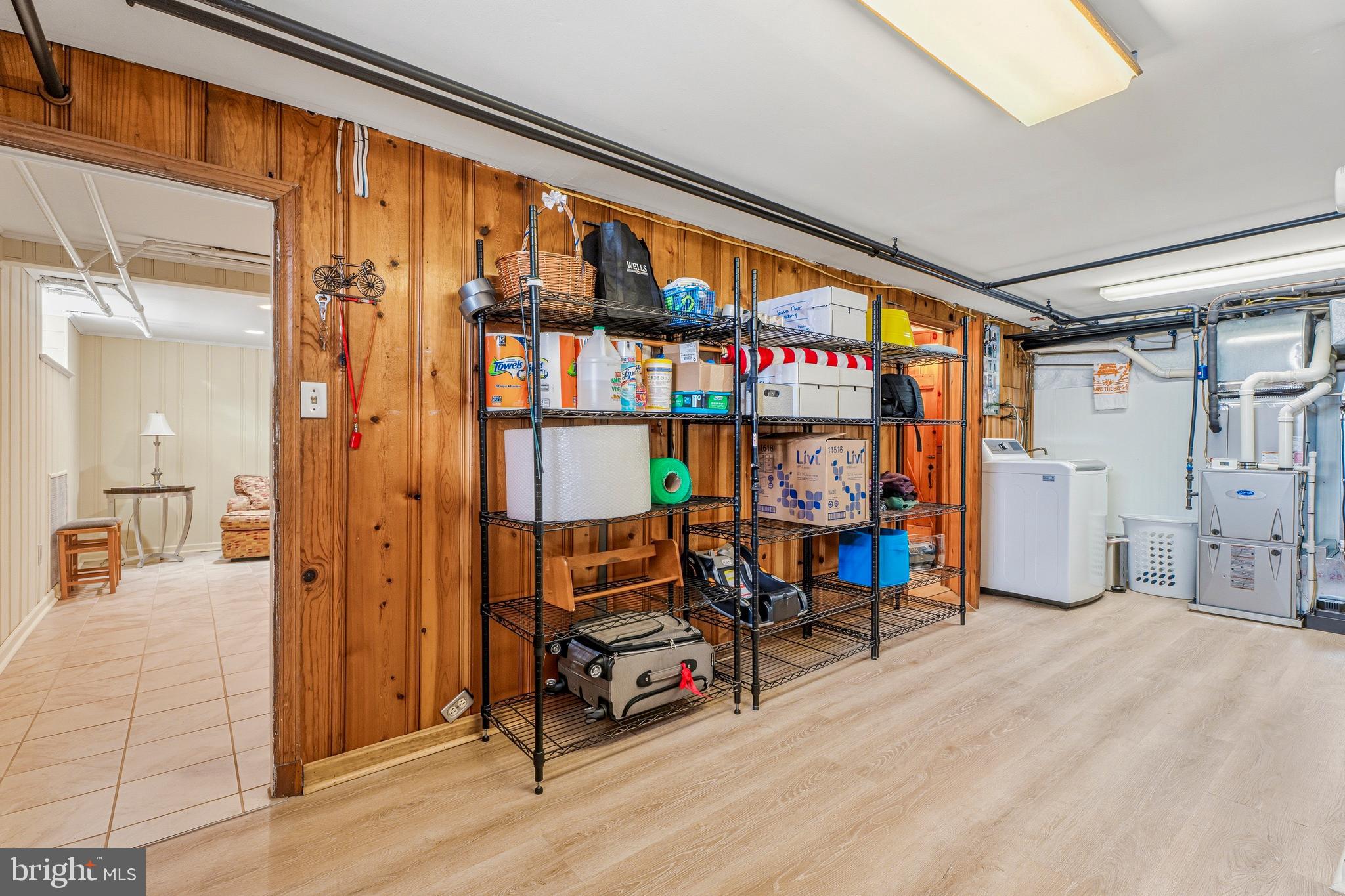 SOUTHLAND HILLS - Residential