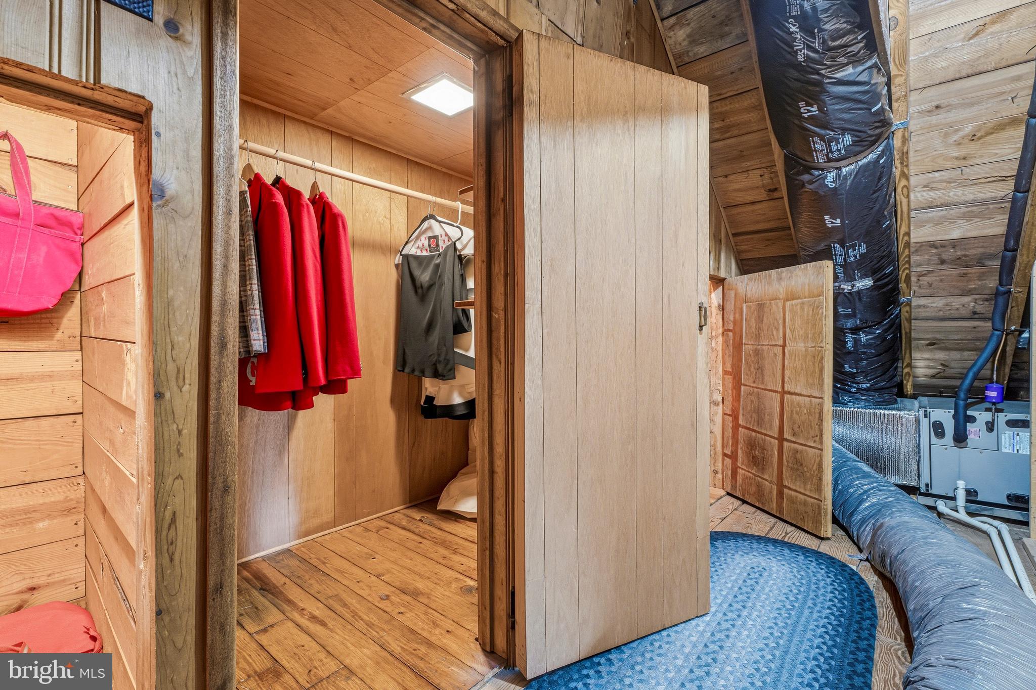 SOUTHLAND HILLS - Residential