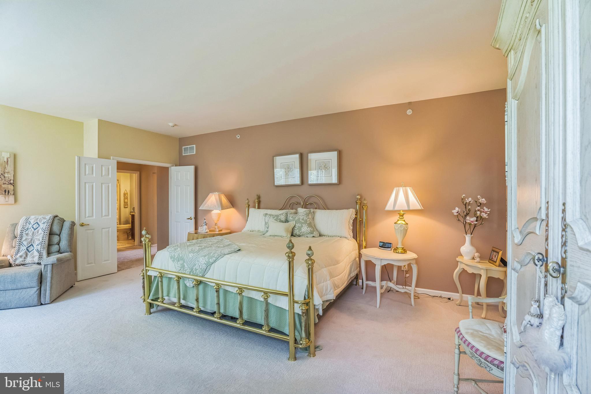 LAMPLIGHTER VILLAGE - Residential