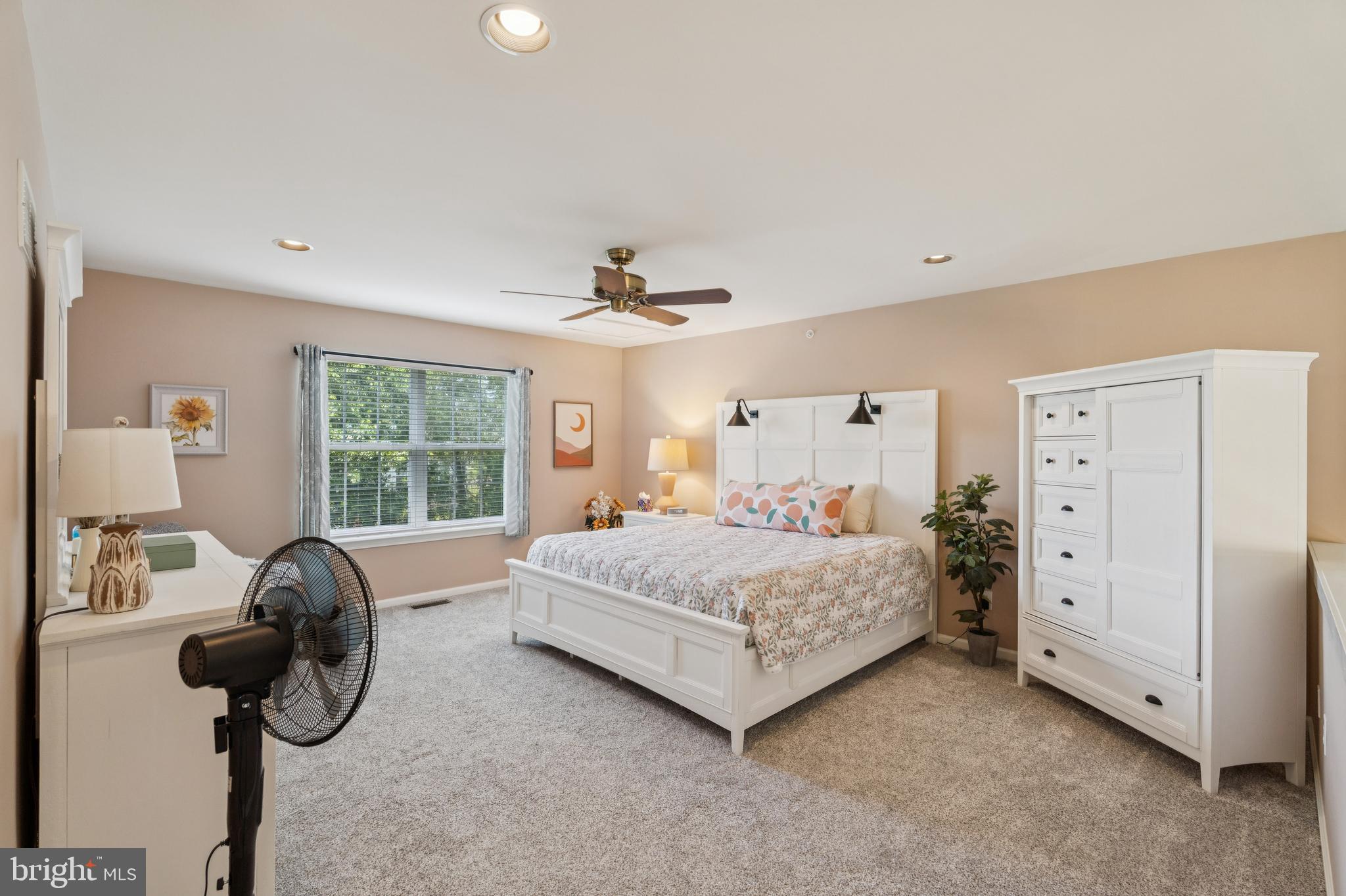 LAMPLIGHTER VILLAGE - Residential