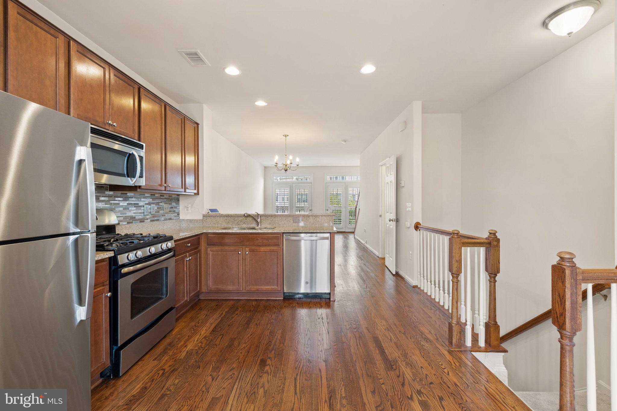 POWELLS RUN VILLAGE - Residential Lease