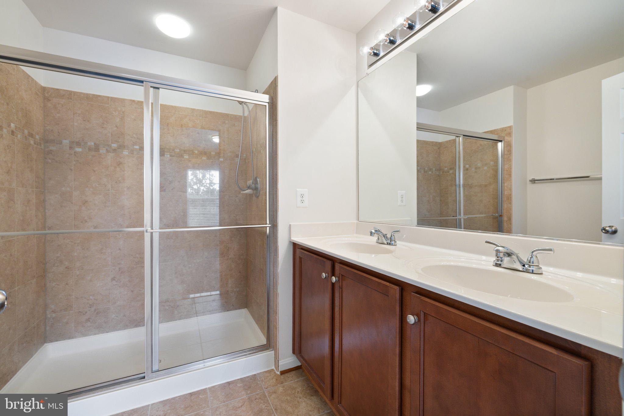 POWELLS RUN VILLAGE - Residential Lease