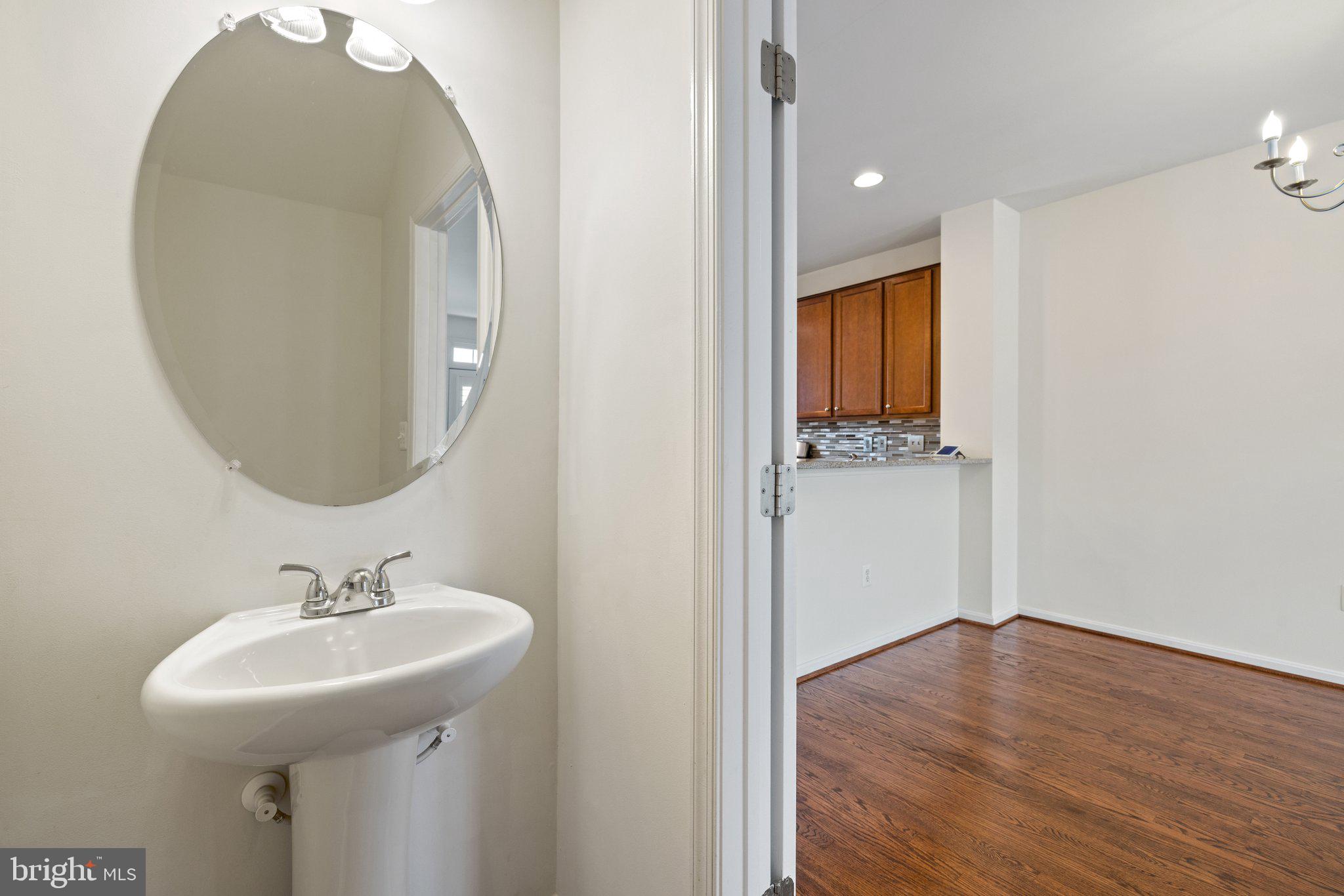 POWELLS RUN VILLAGE - Residential Lease