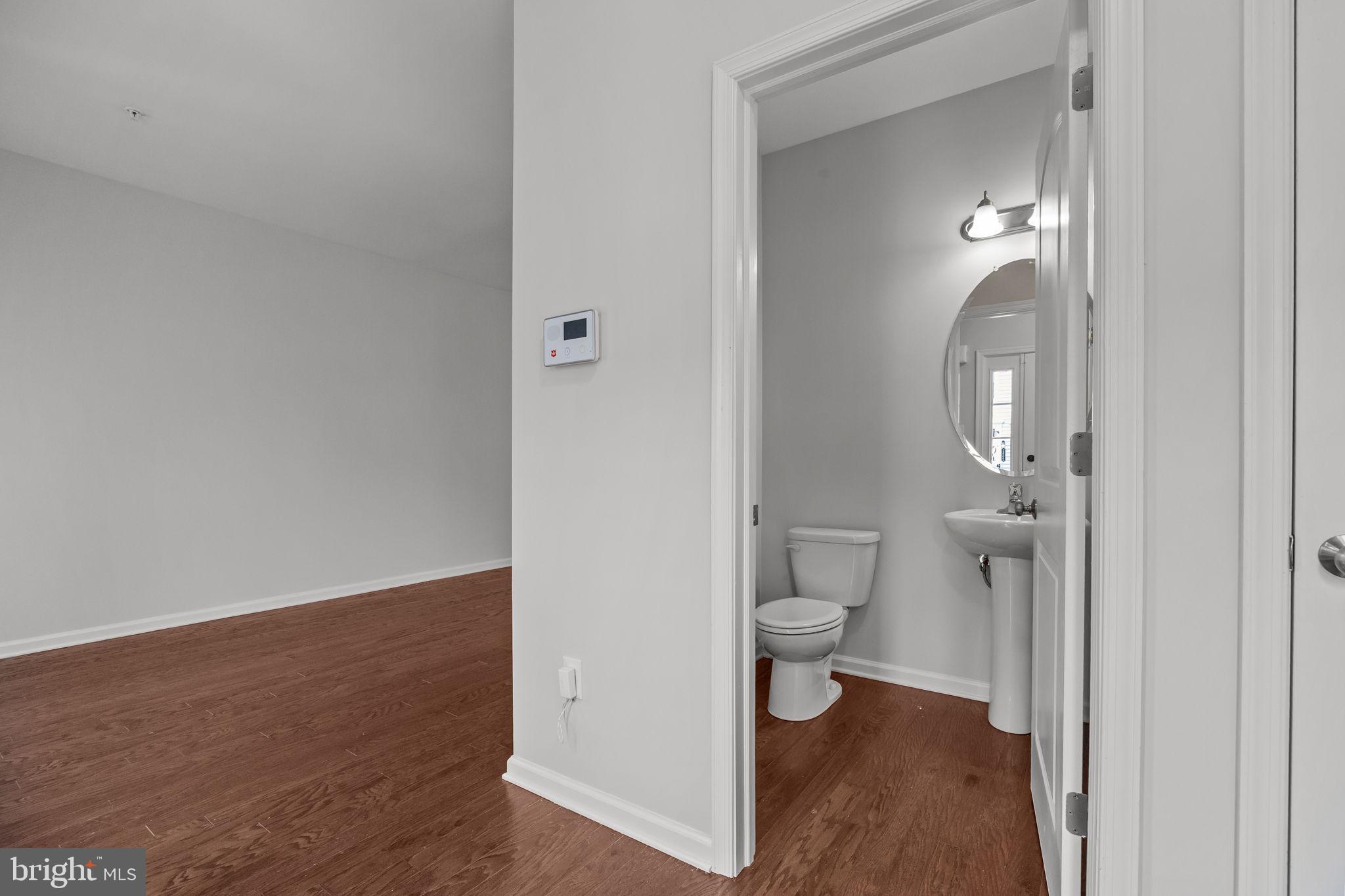 CARRIAGE HILL - Residential Lease