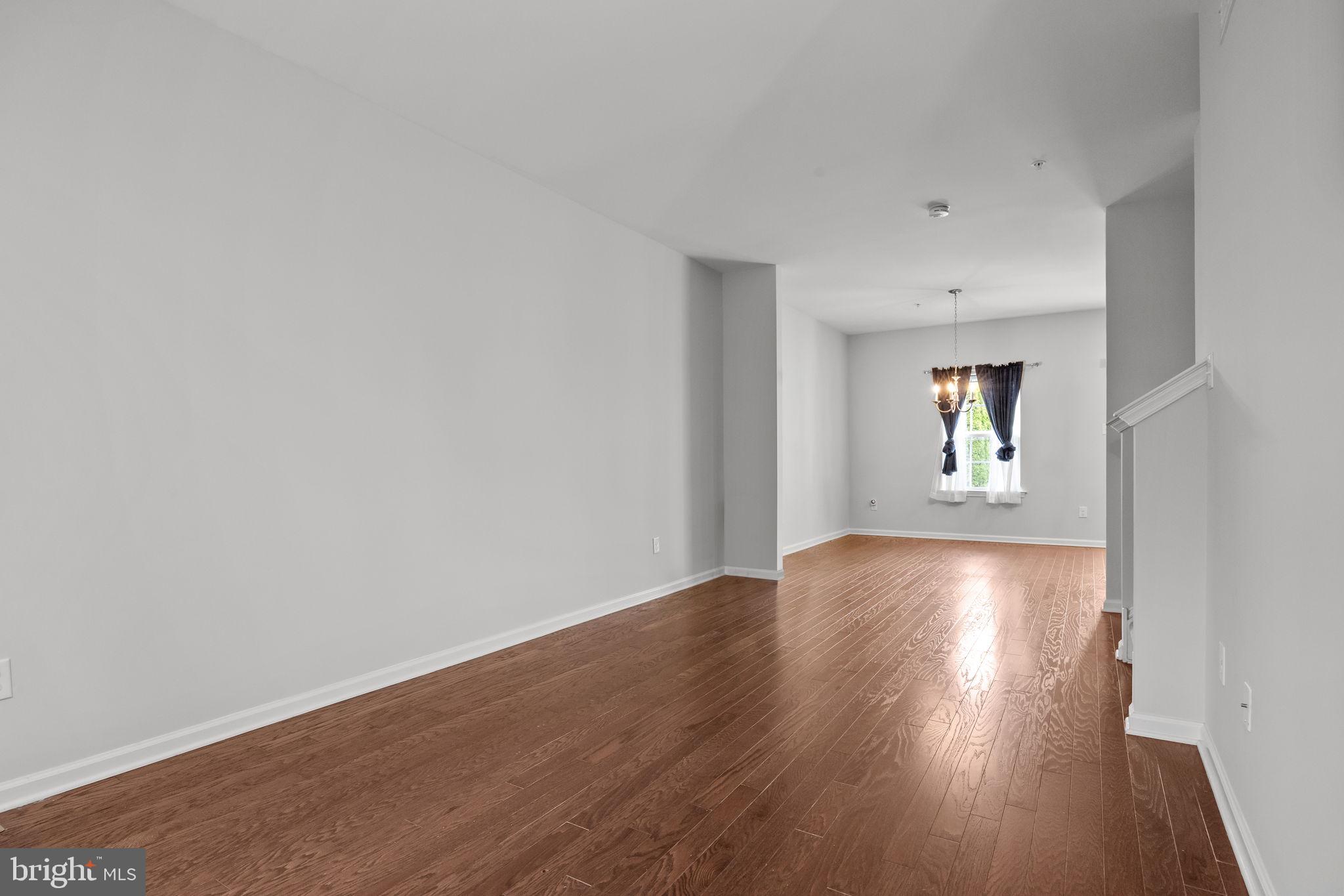 CARRIAGE HILL - Residential Lease