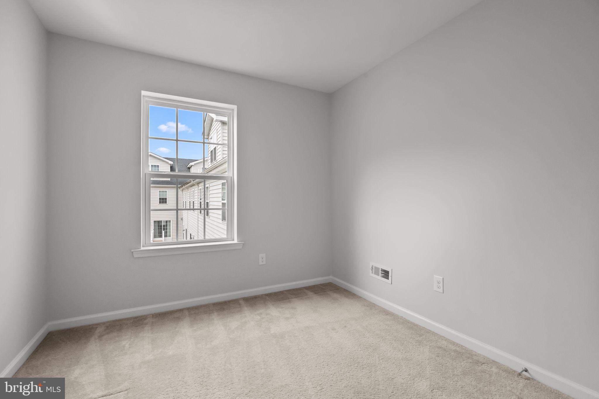 CARRIAGE HILL - Residential Lease