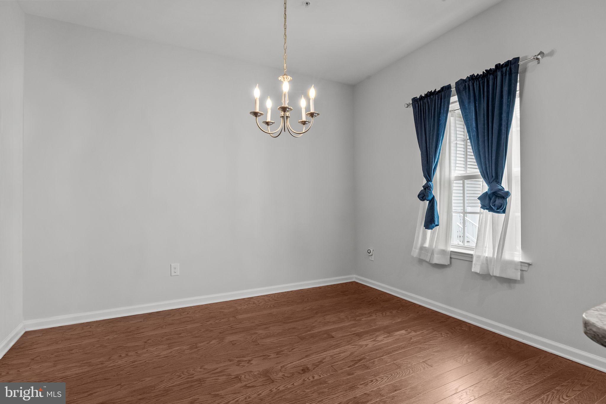 CARRIAGE HILL - Residential Lease