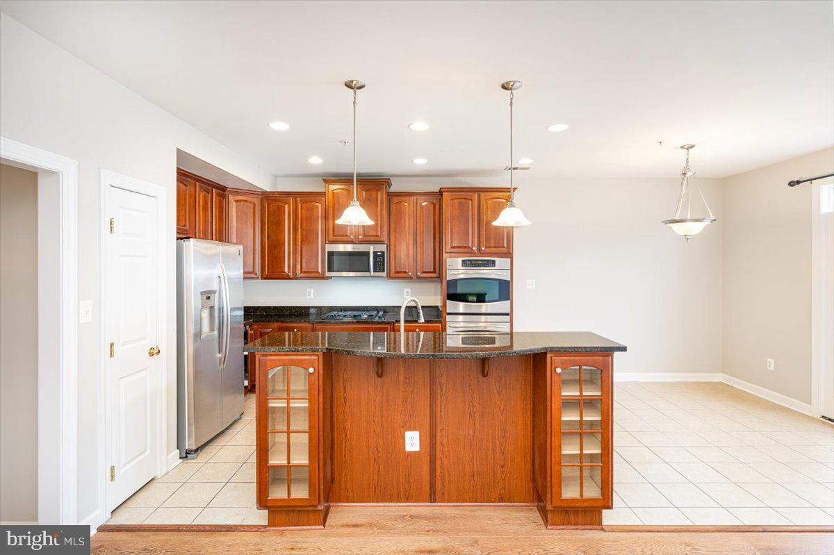 VILLAGES OF URBANA - Residential Lease