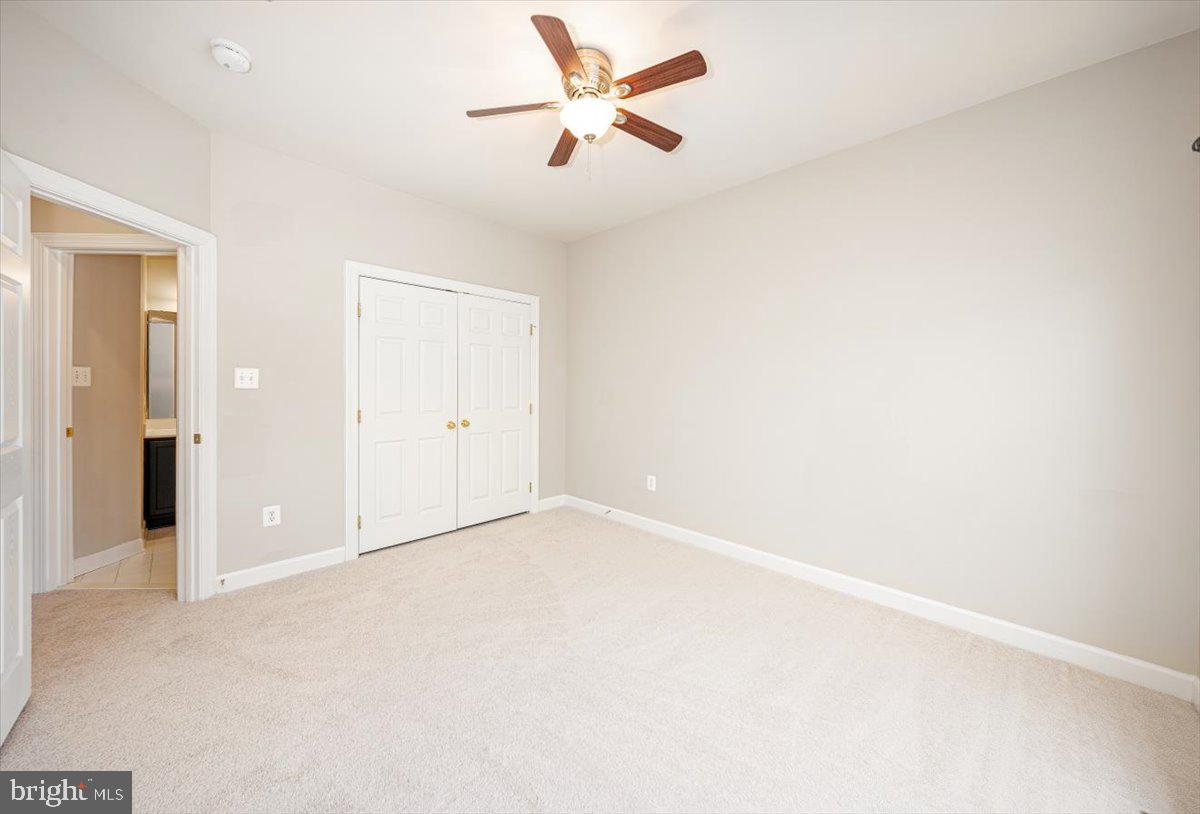 VILLAGES OF URBANA - Residential Lease