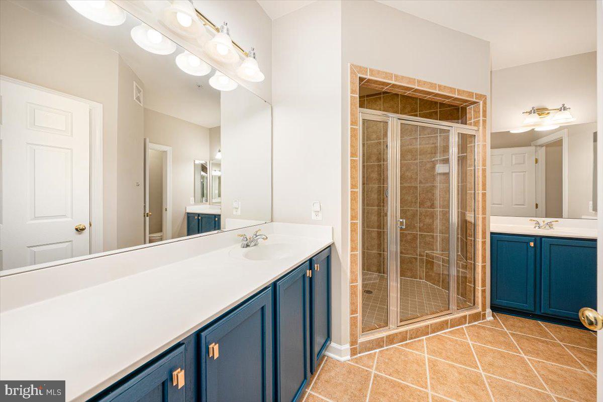 VILLAGES OF URBANA - Residential Lease