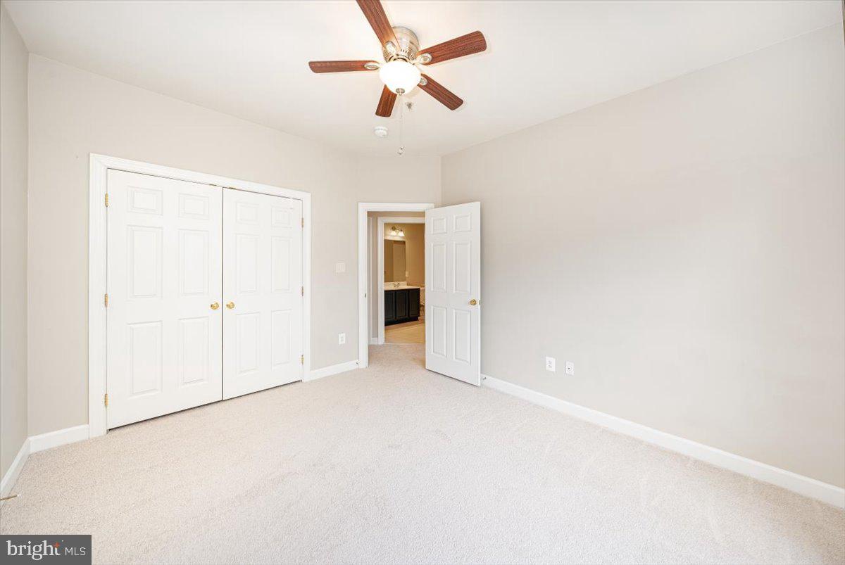 VILLAGES OF URBANA - Residential Lease