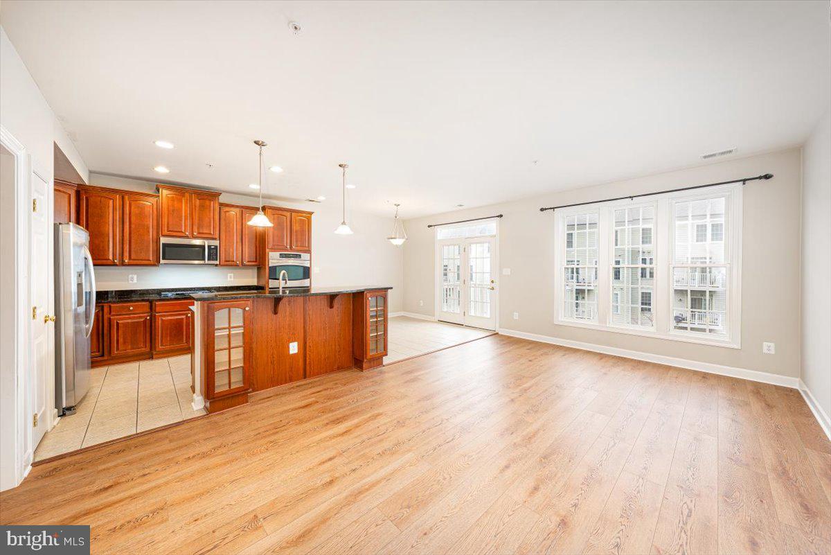 VILLAGES OF URBANA - Residential Lease