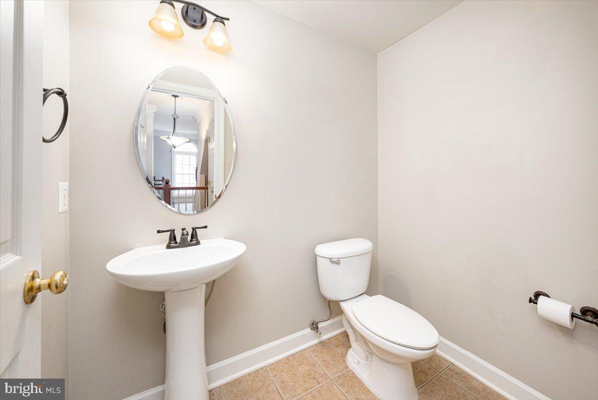 VILLAGES OF URBANA - Residential Lease