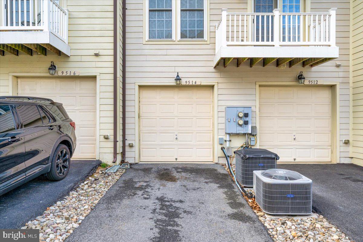 VILLAGES OF URBANA - Residential Lease