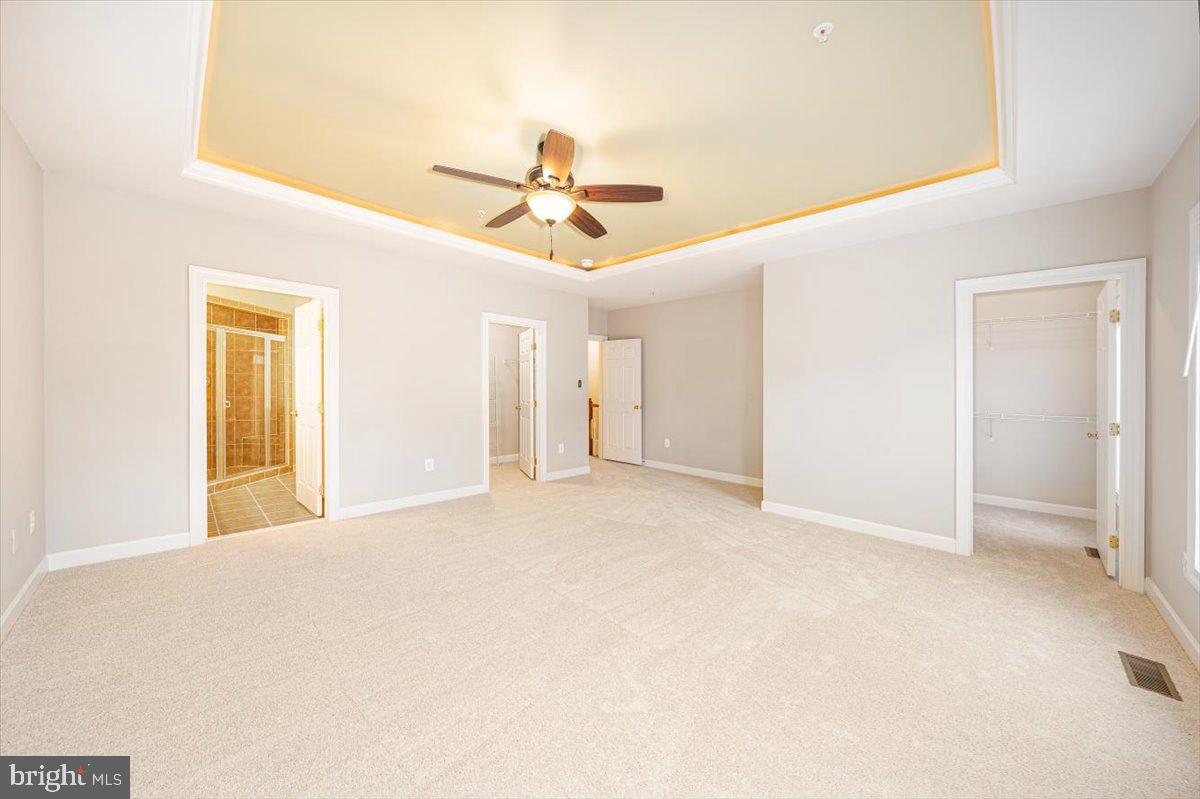 VILLAGES OF URBANA - Residential Lease