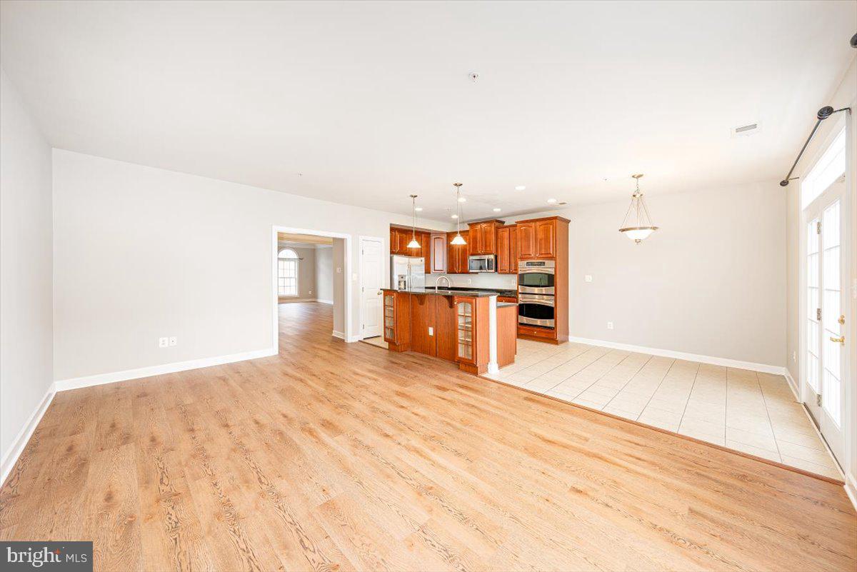 VILLAGES OF URBANA - Residential Lease