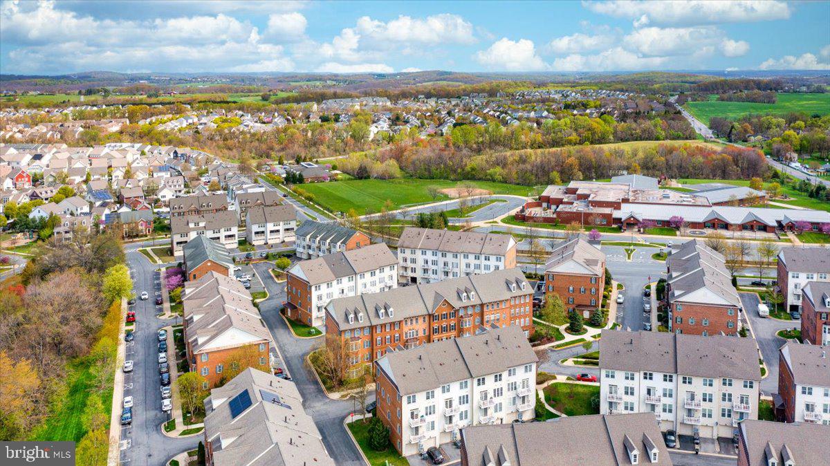 VILLAGES OF URBANA - Residential Lease