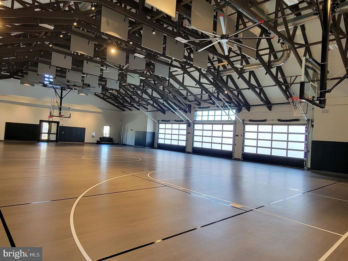 VILLAGES OF URBANA - Residential Lease