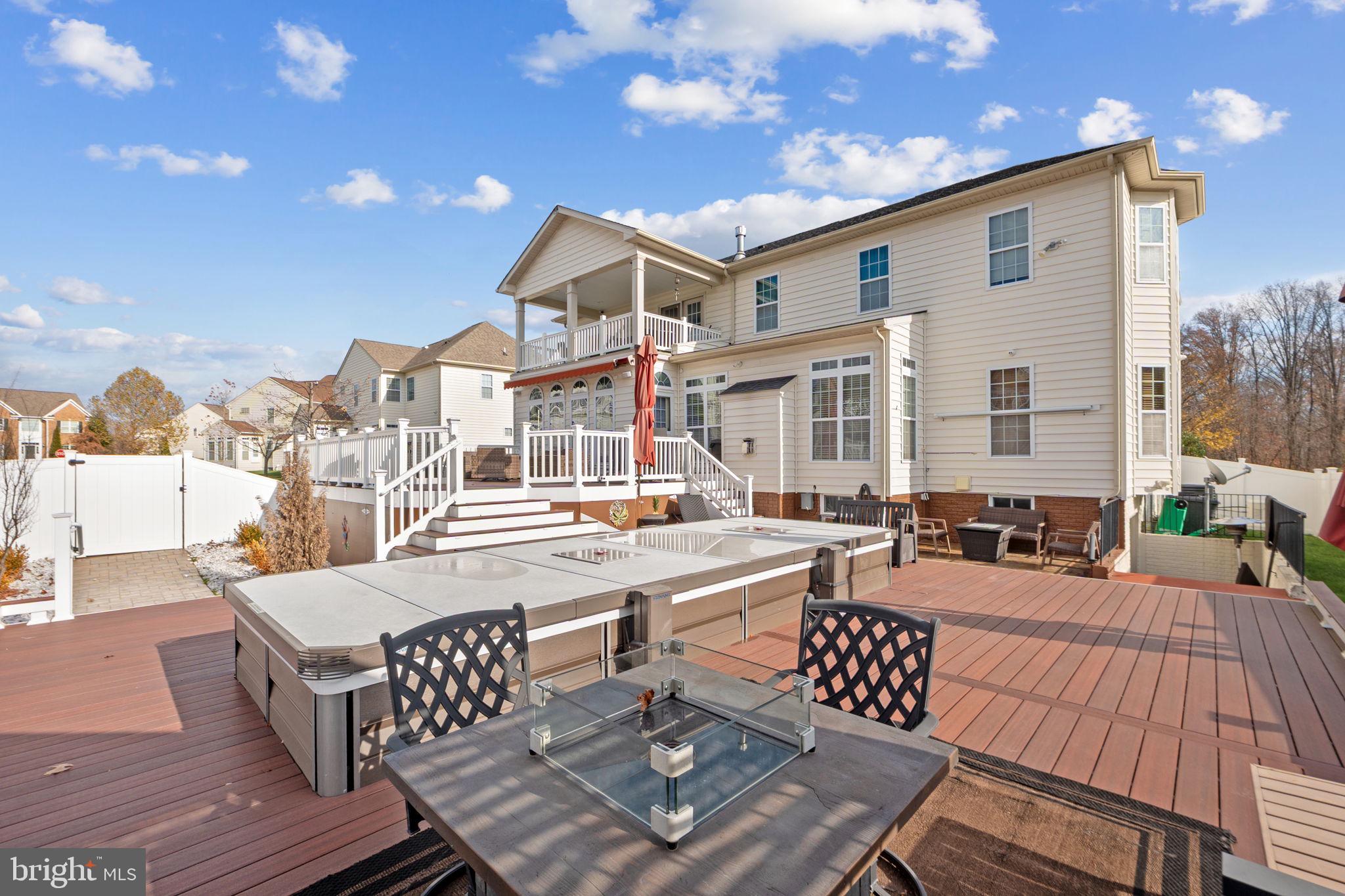 SMITH HOME FARM - Residential