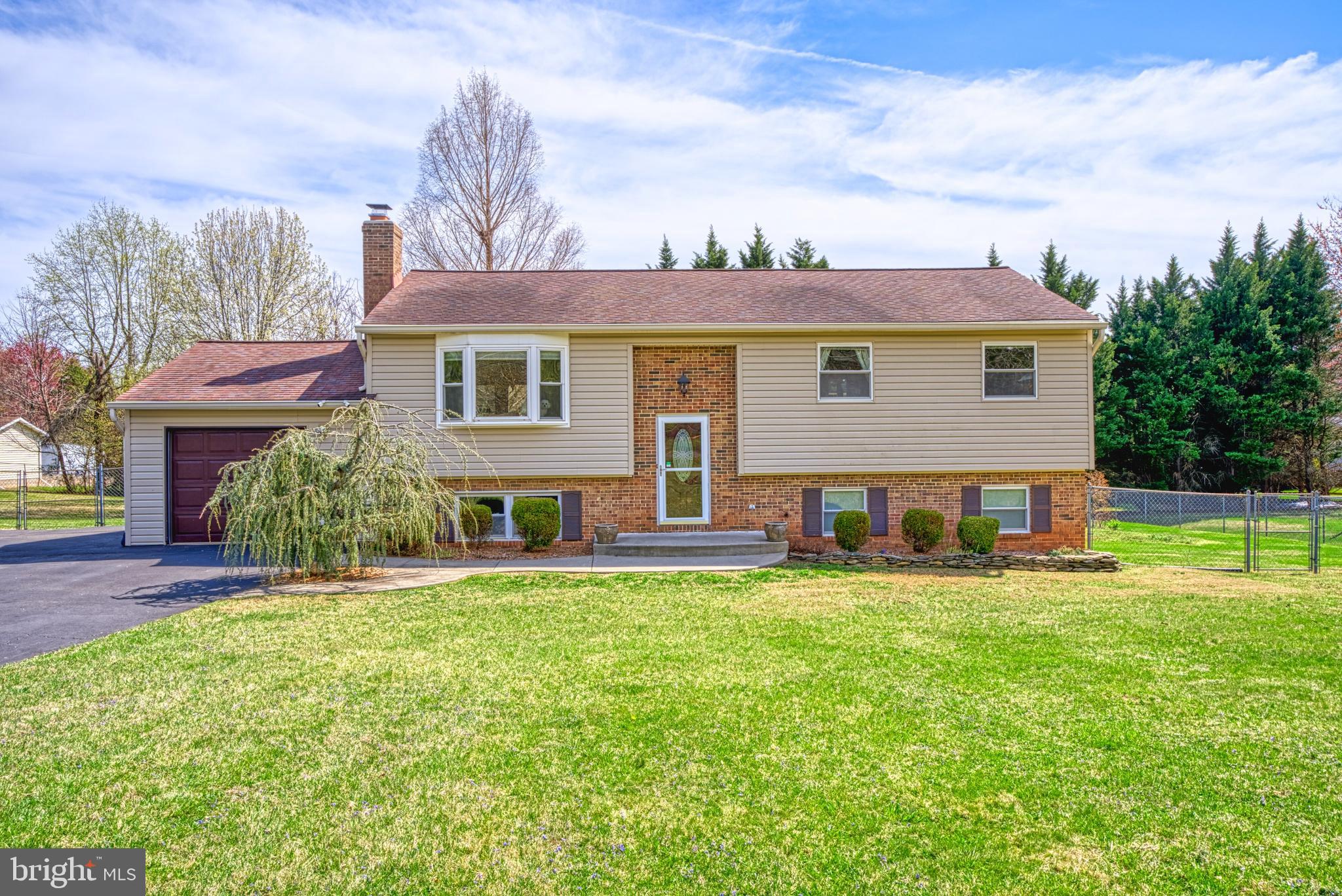 WATERFALL VILLAGE - Residential