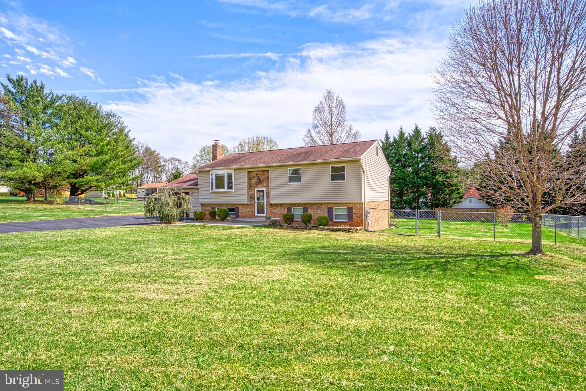 WATERFALL VILLAGE - Residential
