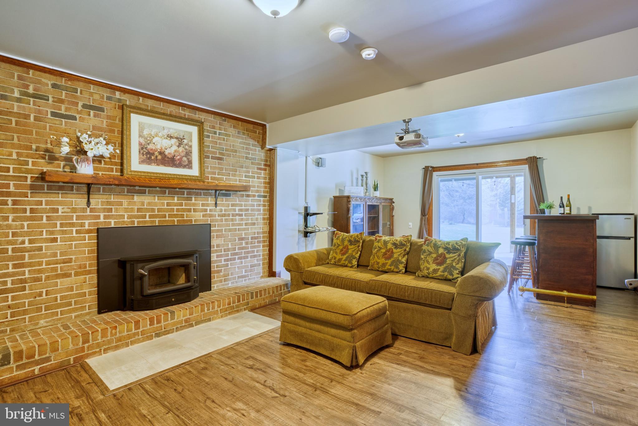 WATERFALL VILLAGE - Residential