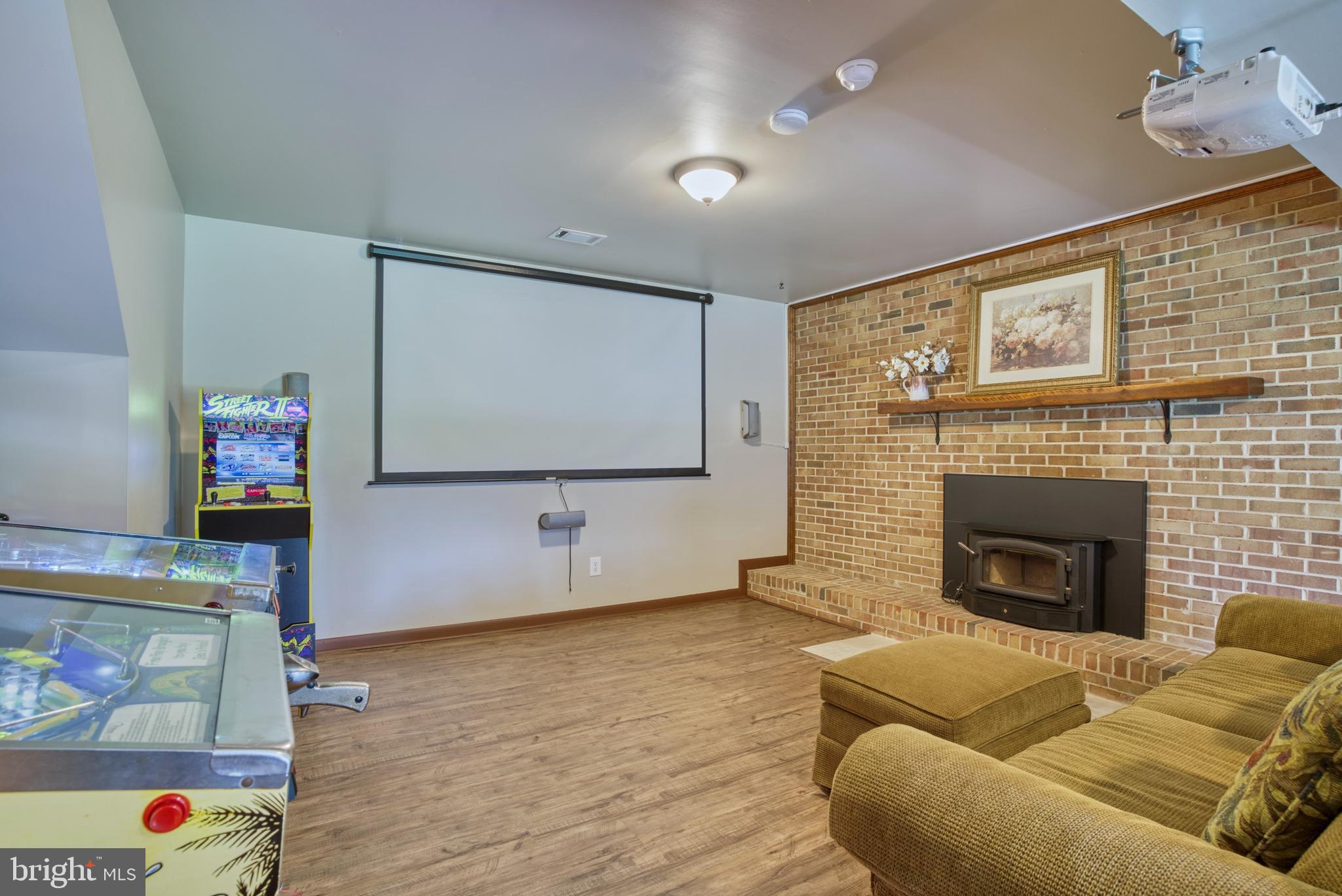 WATERFALL VILLAGE - Residential