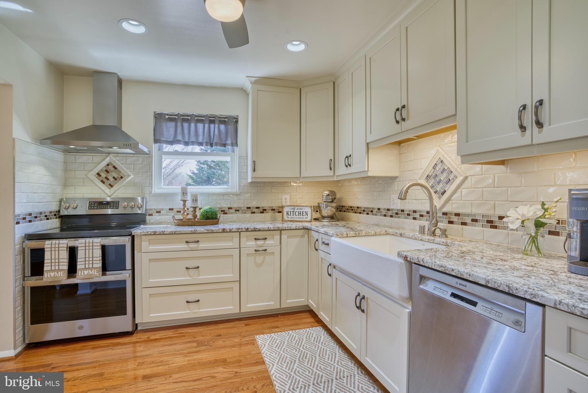 WATERFALL VILLAGE - Residential