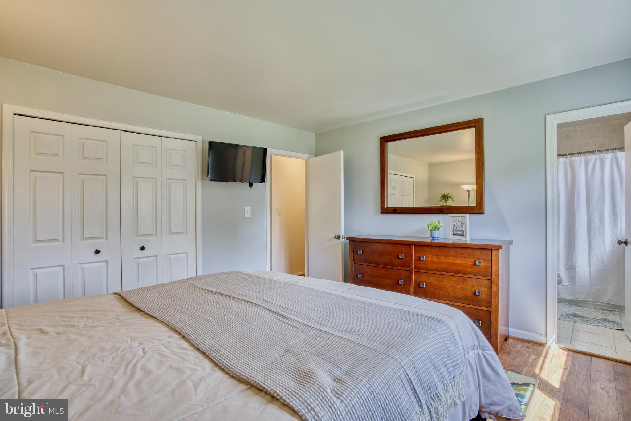 WATERFALL VILLAGE - Residential