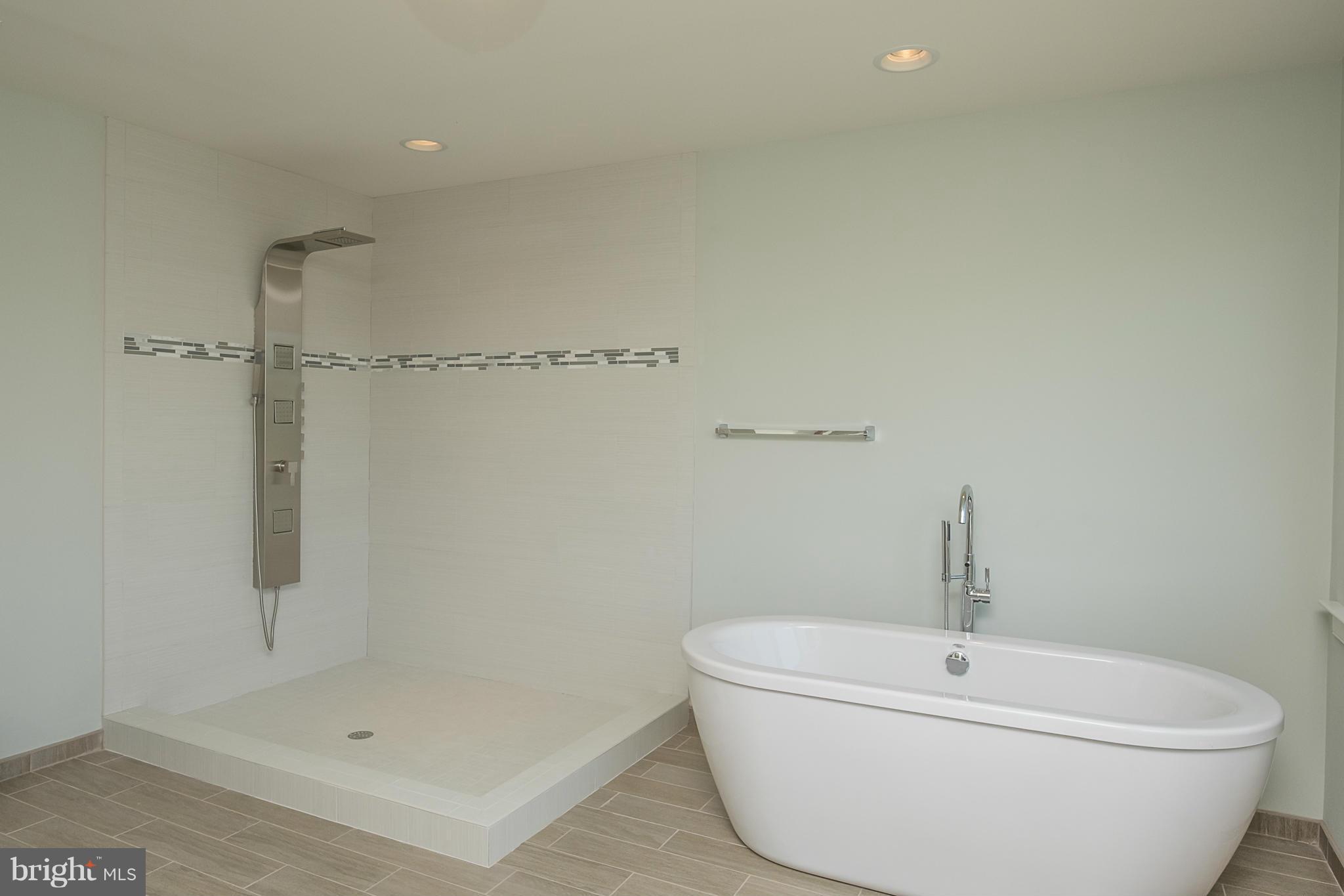 SOUTH RIVER CROSSING - Residential