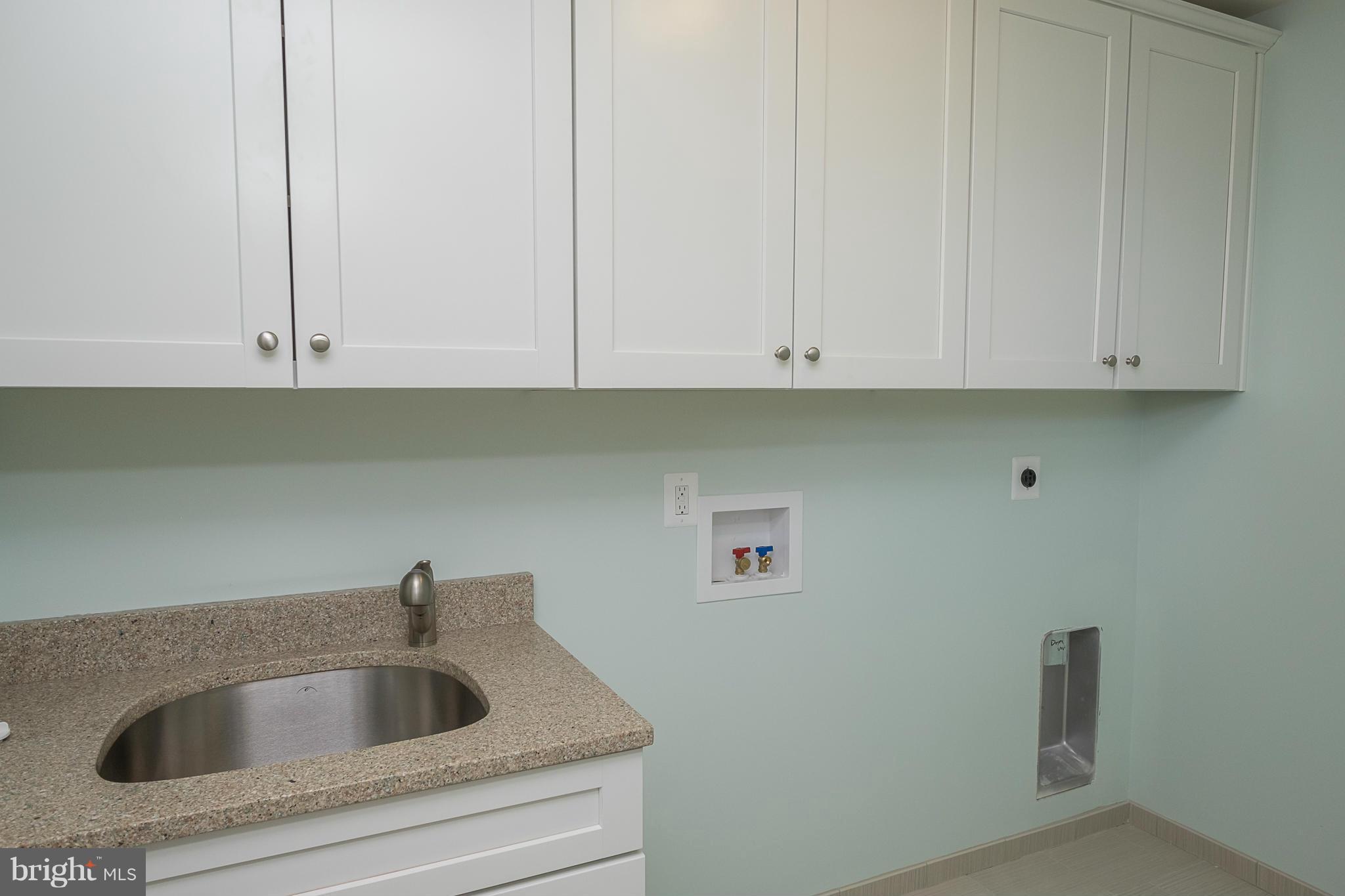 SOUTH RIVER CROSSING - Residential