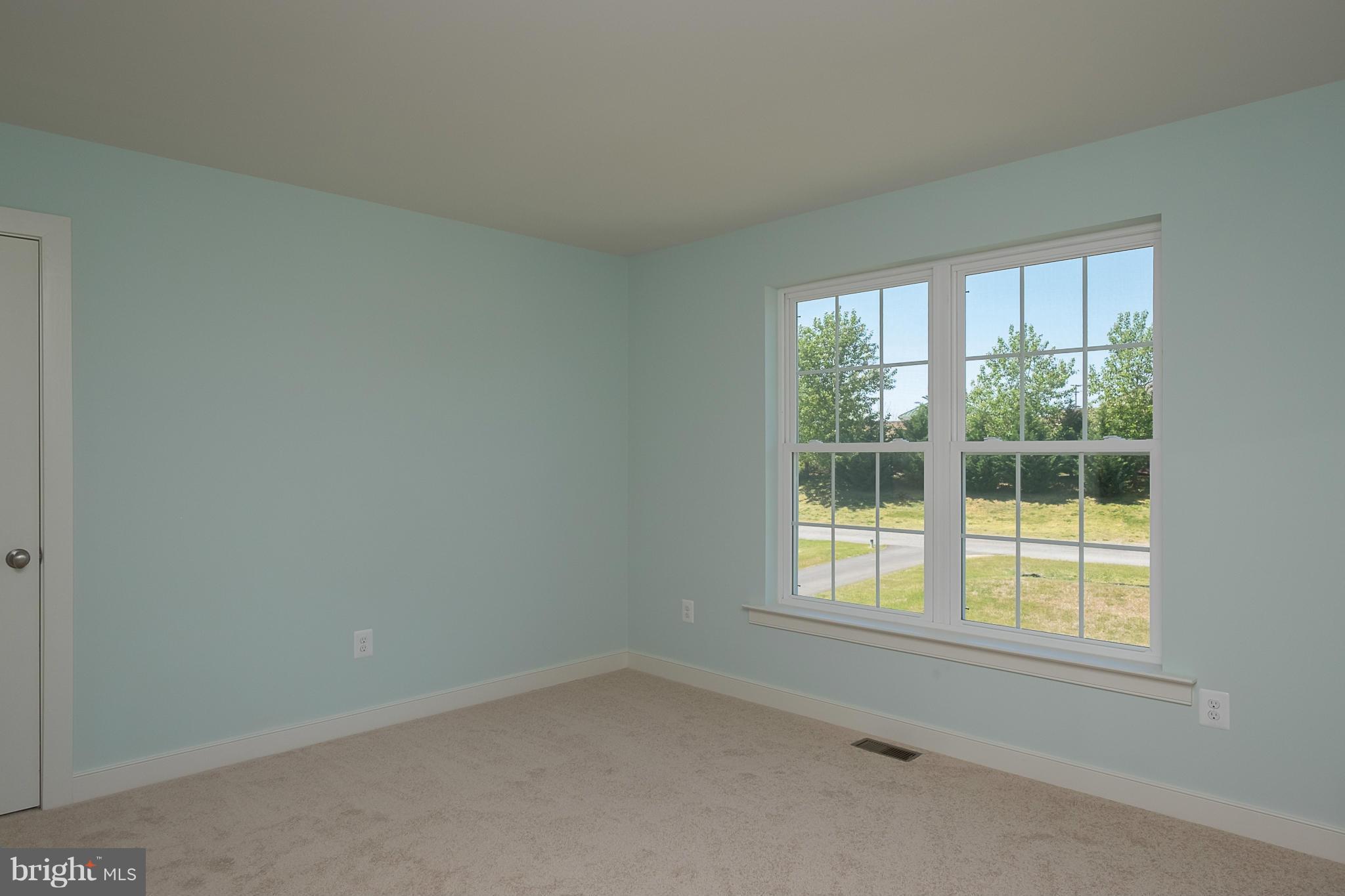 SOUTH RIVER CROSSING - Residential