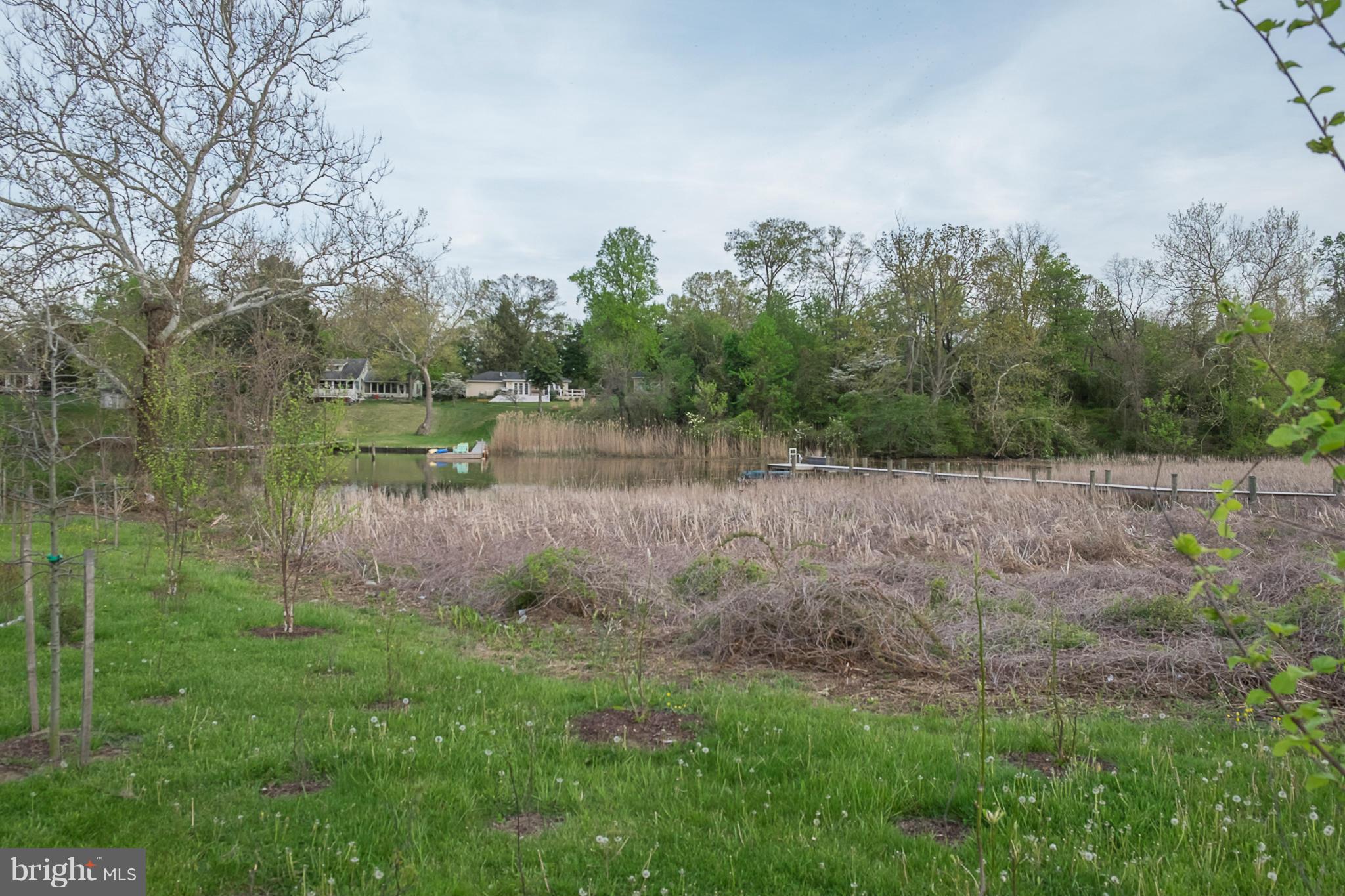 SOUTH RIVER CROSSING - Residential